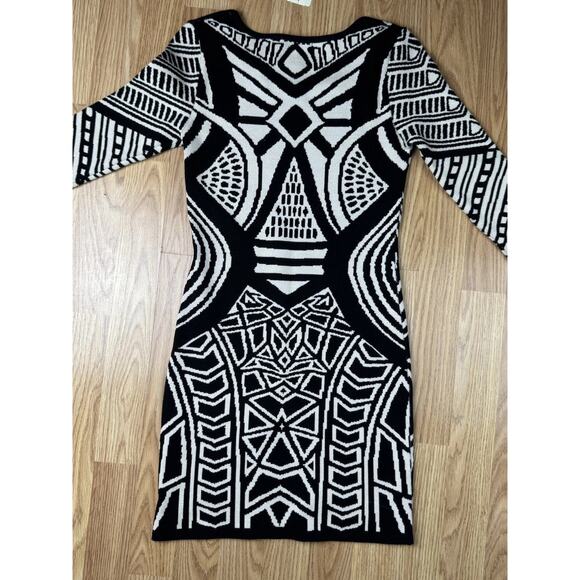 Forever 21 Dress Women Size Medium Black Knit Geometric 3/4 Sleeve Sheath NEW - Picture 2 of 8